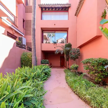 Oleholidays Jardines Don Carlos Junto Al Mar Apartment Marbella